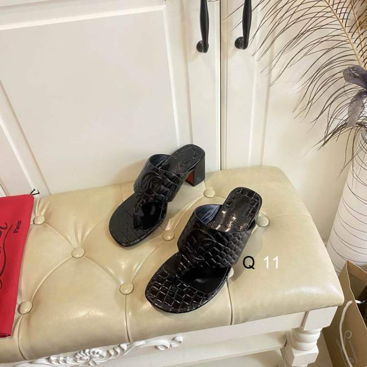 Picture of Christian Shoes _SKUCLsz35-40Y02013295